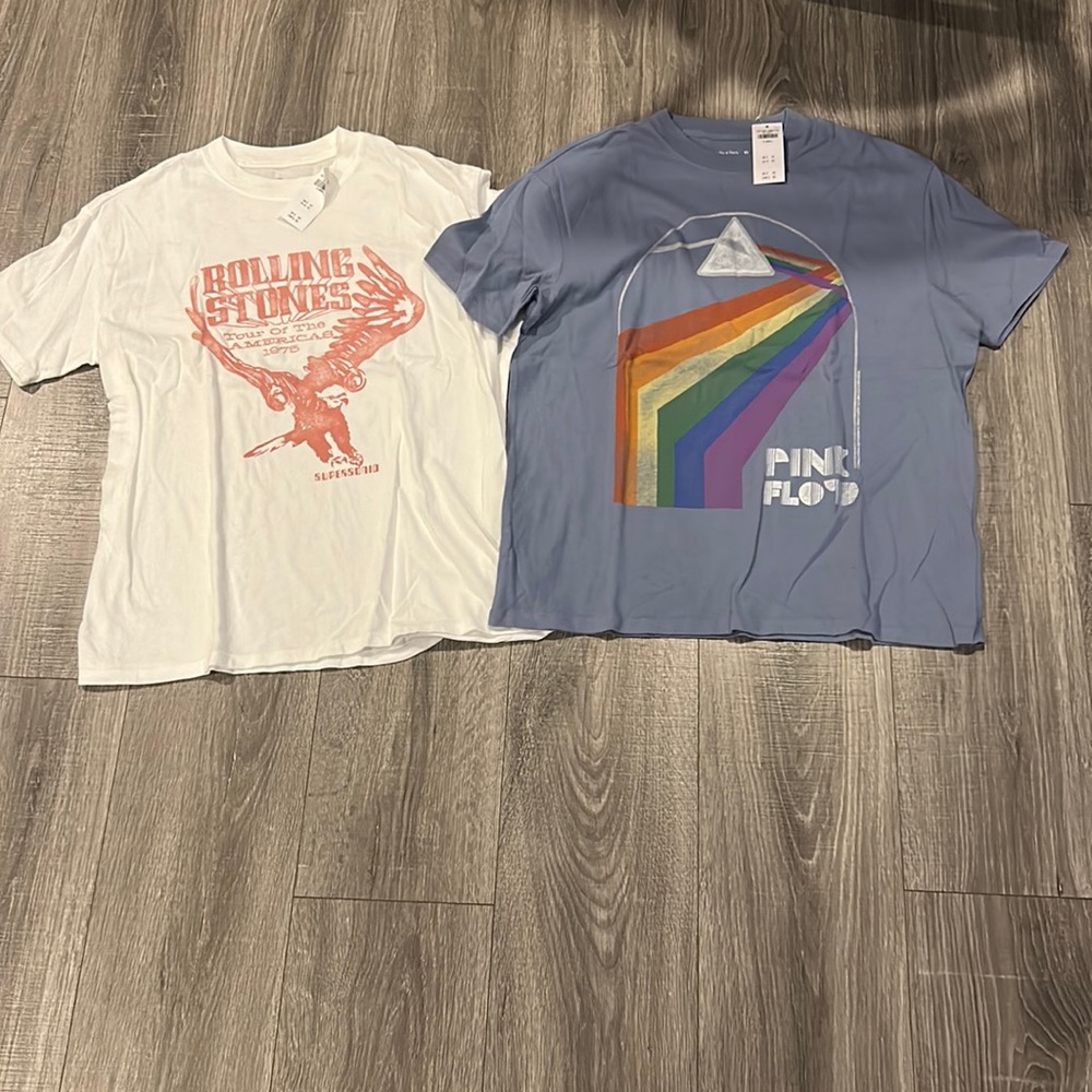 Abercrombie and Fitch tees. Size xs